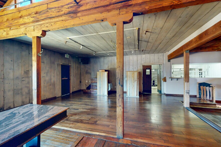 More Photos Of 5862-5872 Doyle St, Emeryville Restaurant For Sale