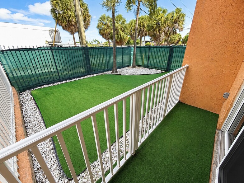 More Photos Of 2400 NW 16th Street Rd, Miami Apartments For Sale