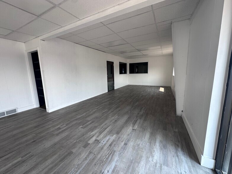 More Photos Of 1435 Central Ave, Billings Industrial For Sale