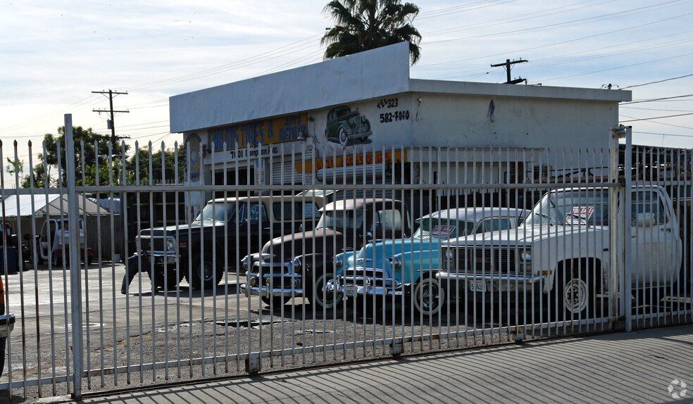 More Photos Of 7001 Compton Ave, Los Angeles Auto Repair For Sale