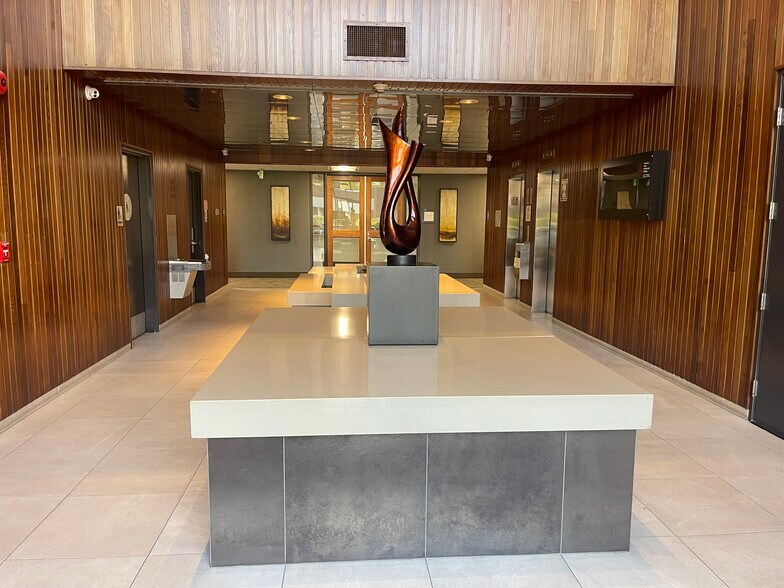 More Photos Of 2107 N Broadway, Santa Ana Loft Creative Space For Sale