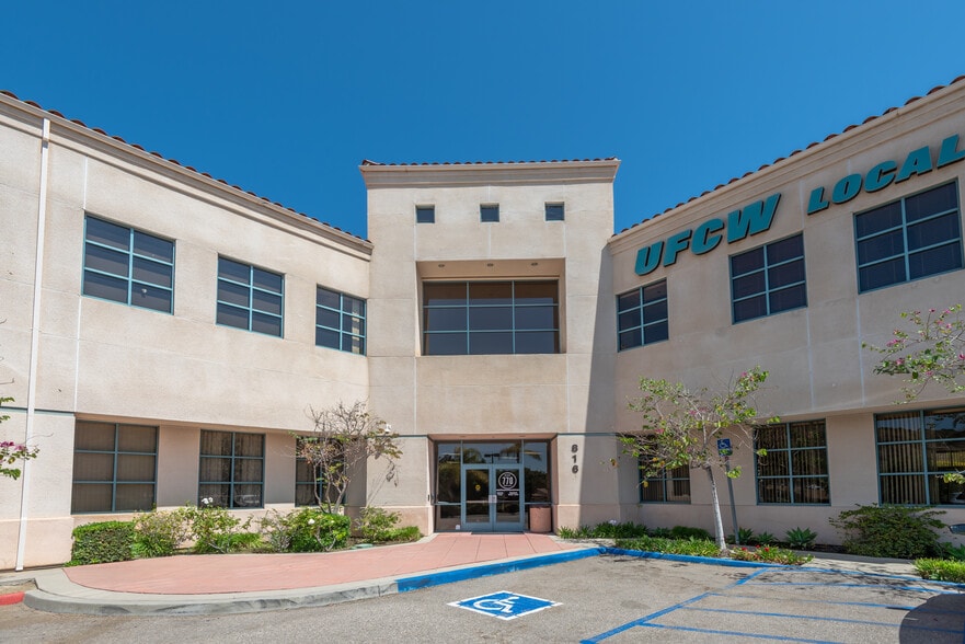 More Photos Of 816 Camarillo Springs Rd, Camarillo Office For Sale