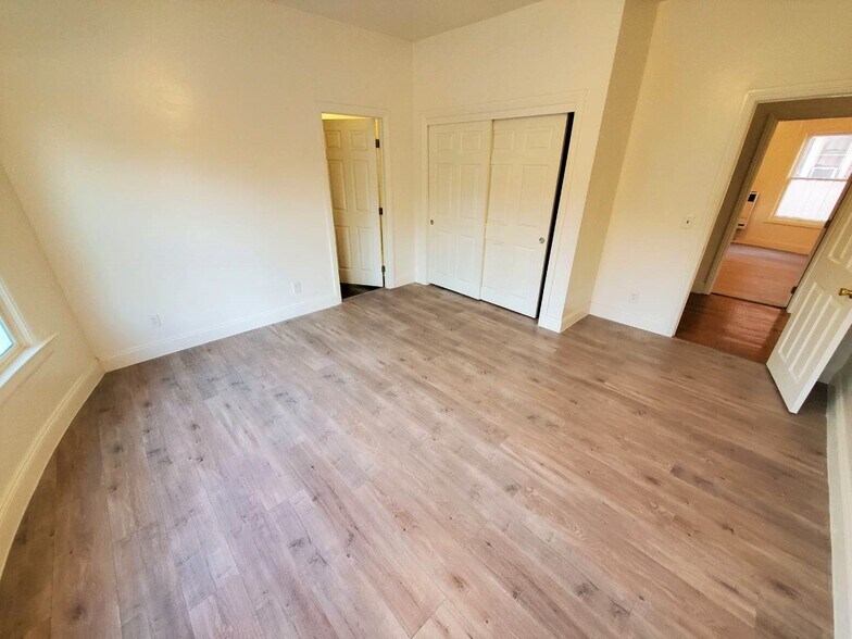 More Photos Of 481 Lincoln Ave, Pasadena Apartments For Sale