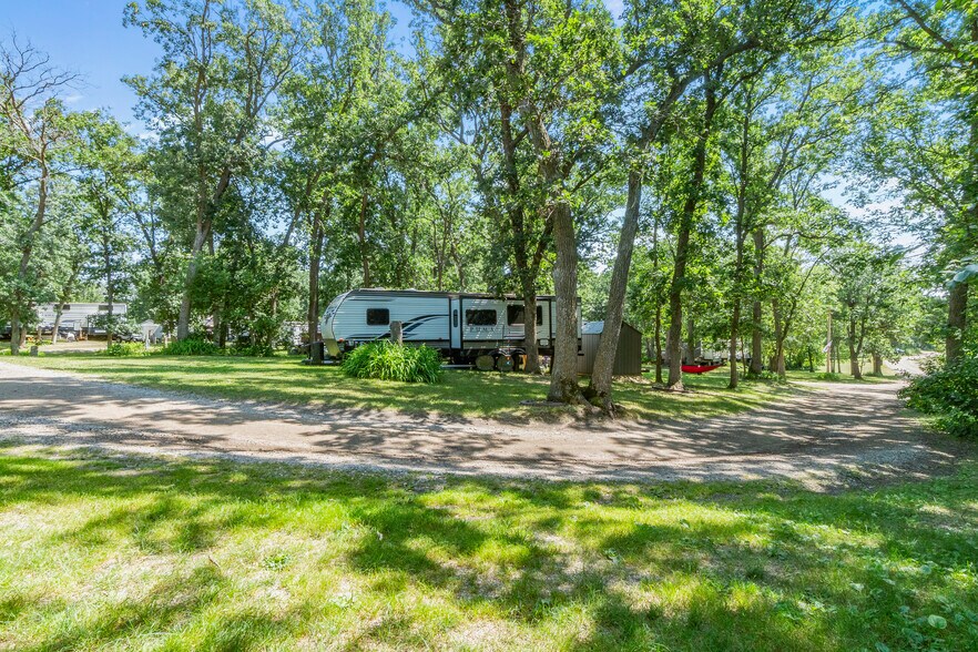 More Photos Of 23729 Oak Lake Trl SE, Erskine Specialty For Sale