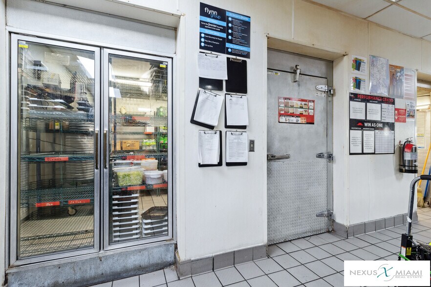 More Photos Of 2185 Post Oak, Marianna Fast Food For Sale