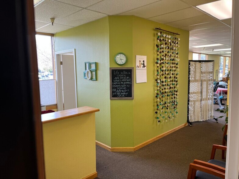More Photos Of 2436 Foothill Blvd, Calistoga Office For Sale