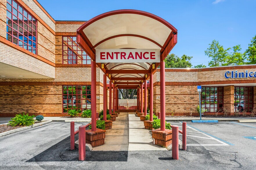More Photos Of 2715 W Virginia Ave, Tampa Medical For Sale