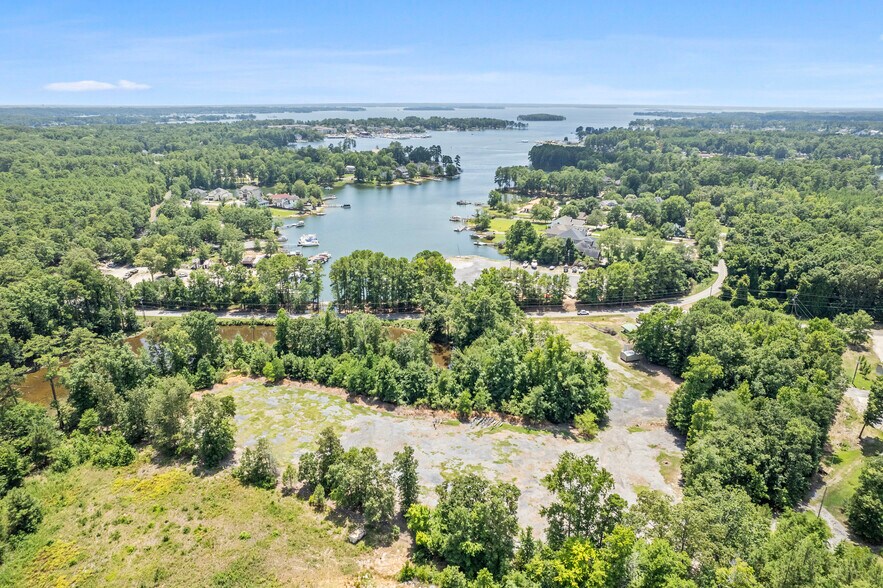 More Photos Of 317 Shadowood Dr, Irmo Flex For Sale