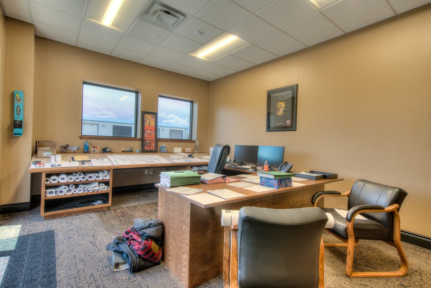 More Photos Of 5730 Observation Ct, Colorado Springs Warehouse For Lease