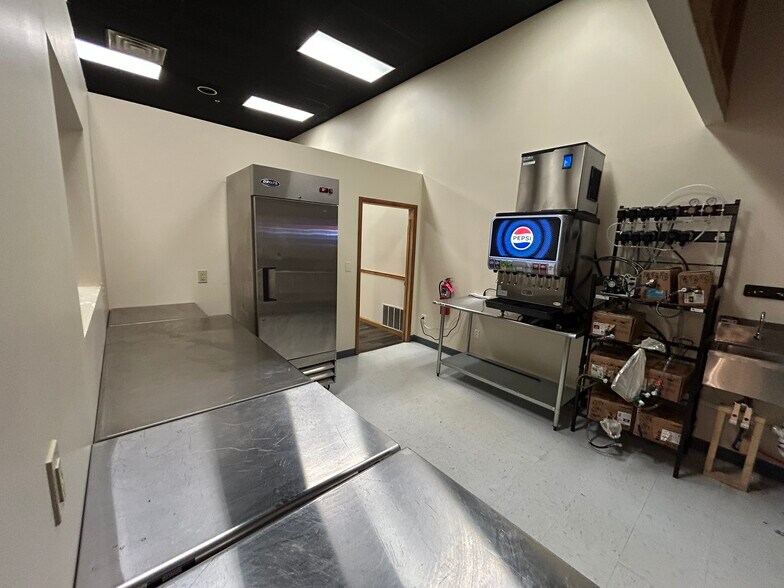 More Photos Of 198 George St, Beckley Research And Development For Lease