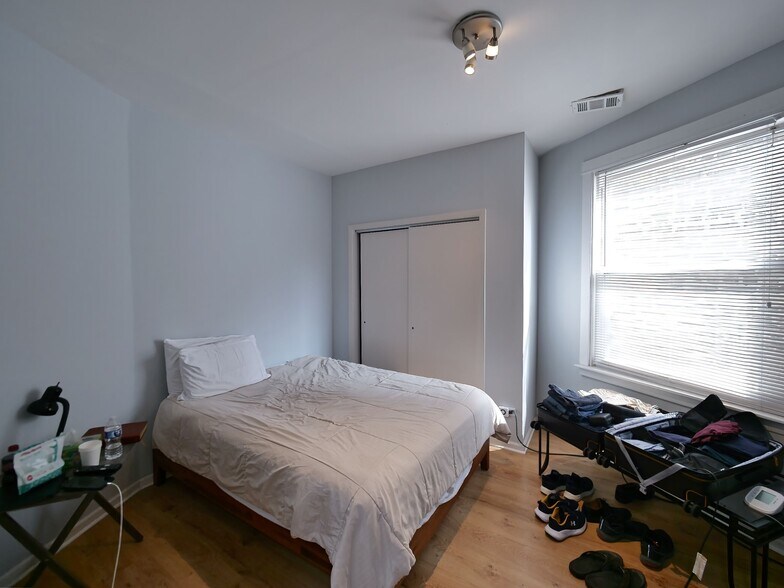 More Photos Of 3256-3258 N Elston Ave, Chicago Storefront Retail Residential For Sale