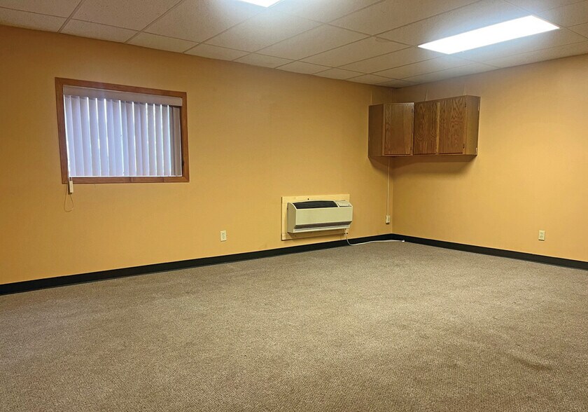 More Photos Of 6420 Redruth St, Duluth Warehouse For Sale
