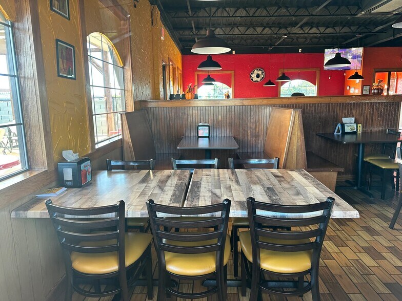 More Photos Of 2000 S Commercial Ave, Coleman Restaurant For Sale