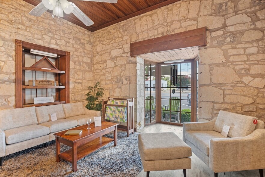 More Photos Of , Fredericksburg Unknown For Sale