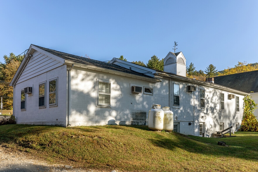 More Photos Of 22 Kent Road, Cornwall Bridge Loft Creative Space For Sale