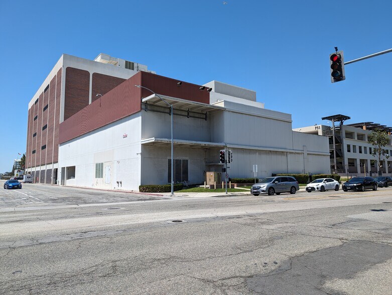 More Photos Of 3965 Clark Ave, Long Beach Office For Sale