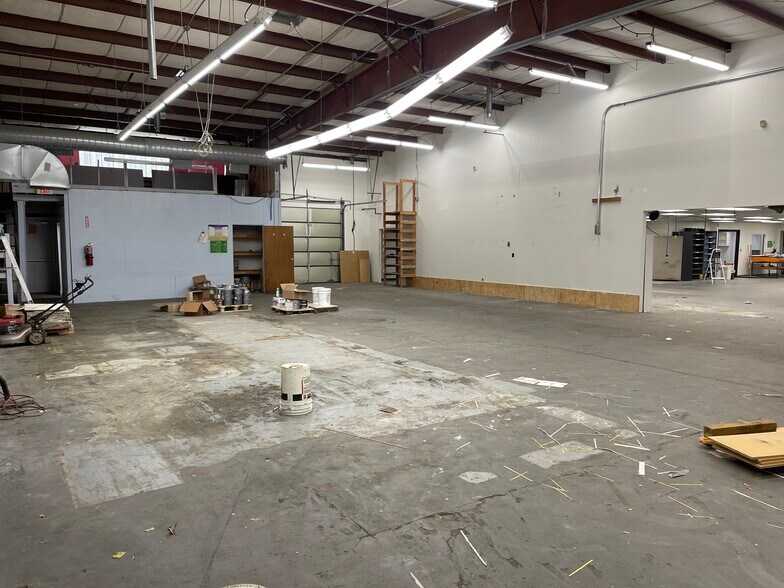 More Photos Of 14 Veronica Ave, Somerset Industrial For Sale