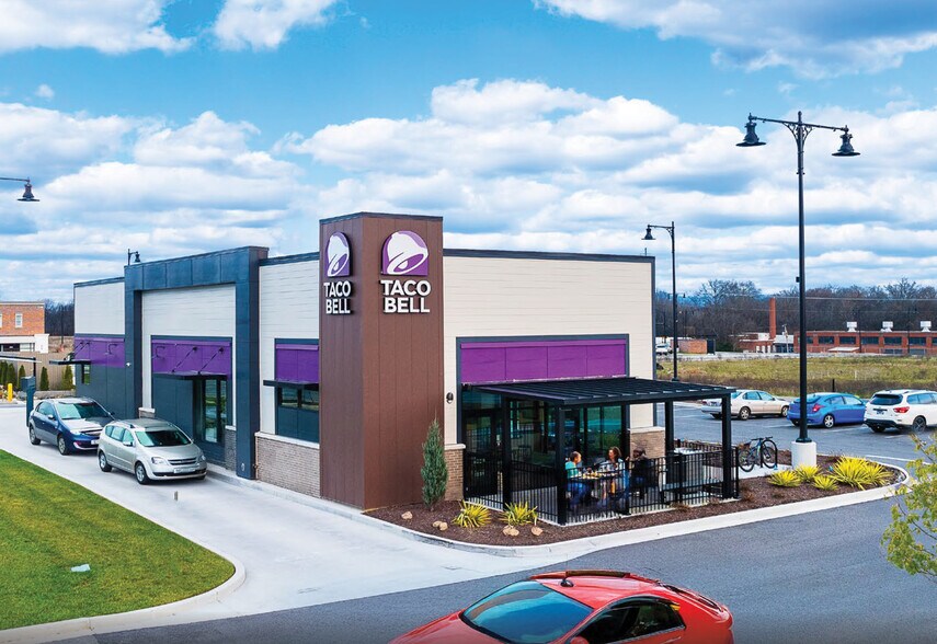 Primary Photo Of 1119 Franck St, Alcoa Fast Food For Sale