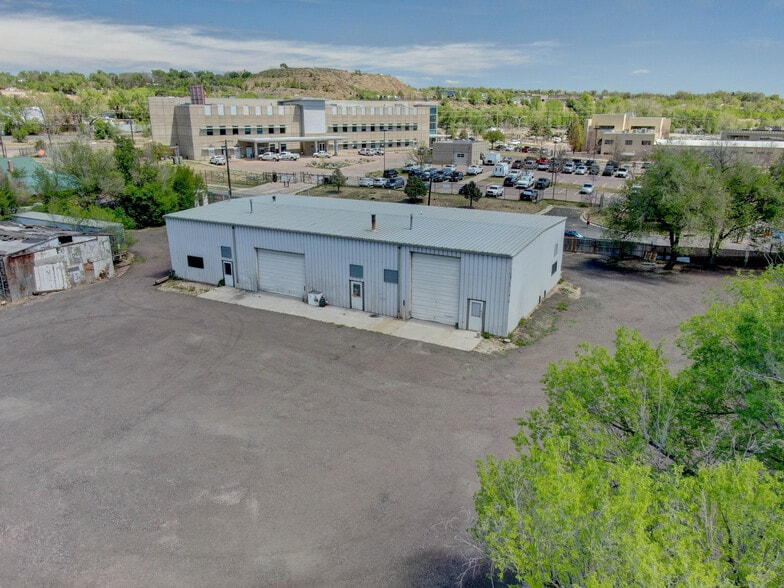 More Photos Of 1210 S El Paso St, Colorado Springs Warehouse For Lease