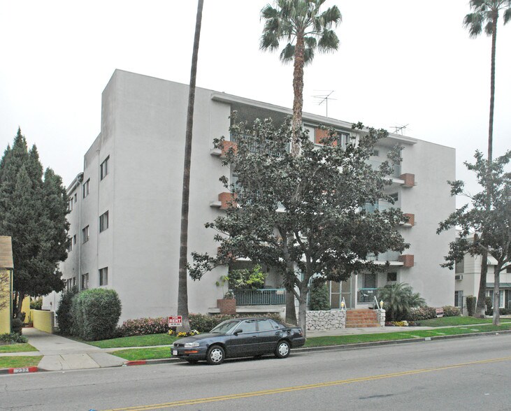 More Photos Of 240 S Doheny Dr, Beverly Hills Apartments For Sale