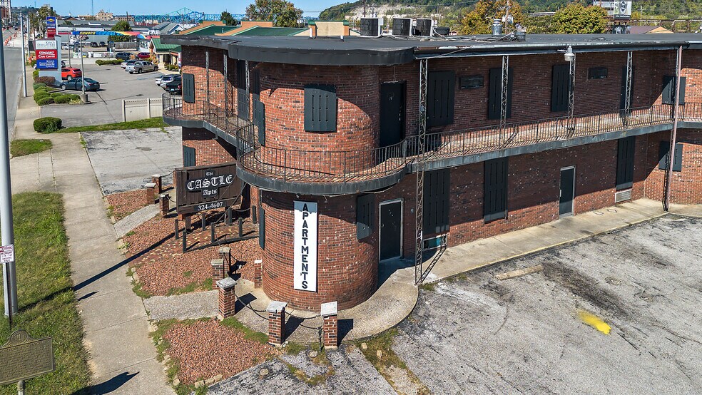 More Photos Of 2275 Winchester Ave, Ashland Apartments For Sale