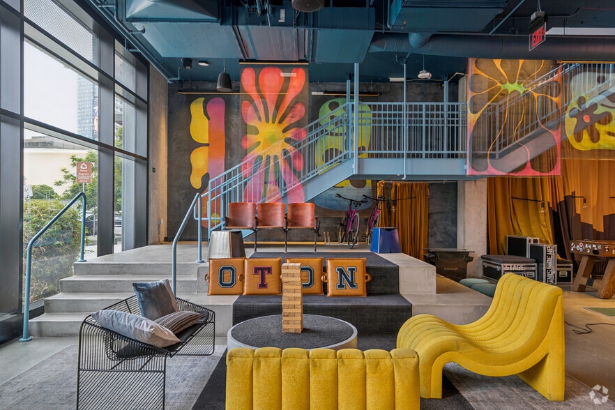 More Photos Of 2225 Telegraph Ave, Oakland Hotel For Sale
