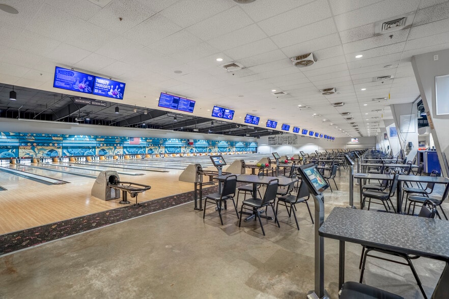 More Photos Of 13027 TX-105 E, Cut And Shoot Sports And Entertainment For Sale