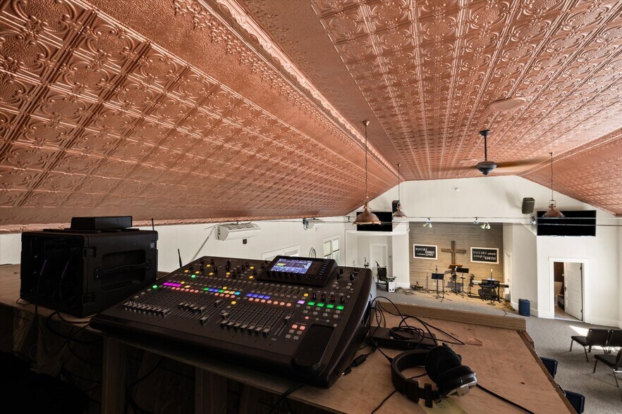 More Photos Of 224 17th Ave S, Nampa Religious Facility For Sale