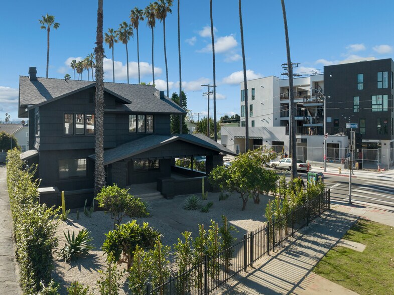 More Photos Of 4572 W Washington Blvd, Los Angeles Office For Sale