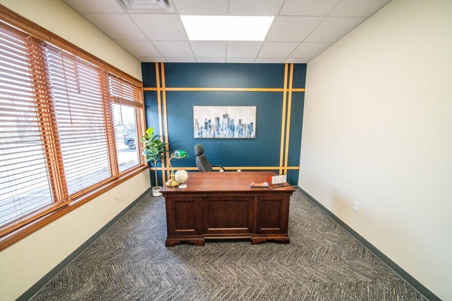 More Photos Of 3269 19th St NW, Rochester Coworking Space