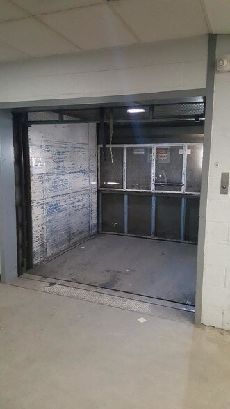 More Photos Of 25 Dill St, Auburn Office For Lease