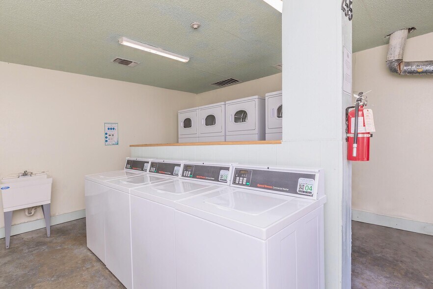 More Photos Of 255 Turner St, Roanoke Apartments For Sale