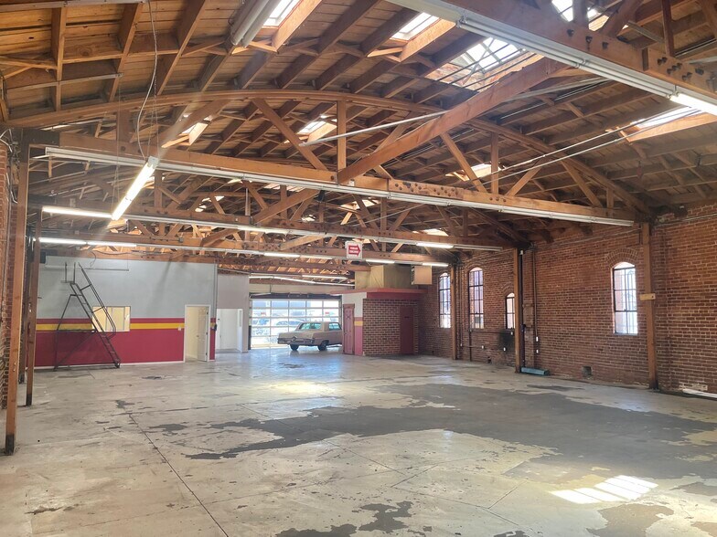 More Photos Of 1163-1169 S Robertson Blvd, Los Angeles Storefront Retail Office For Lease