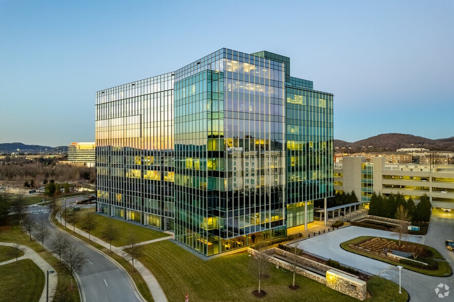 Primary Photo Of 6100 Tower Cir, Franklin Office For Lease