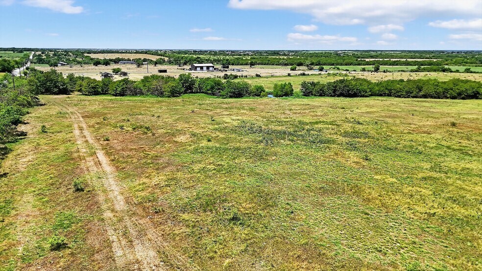 More Photos Of TBD Swindle Road, Southmayd Land For Sale