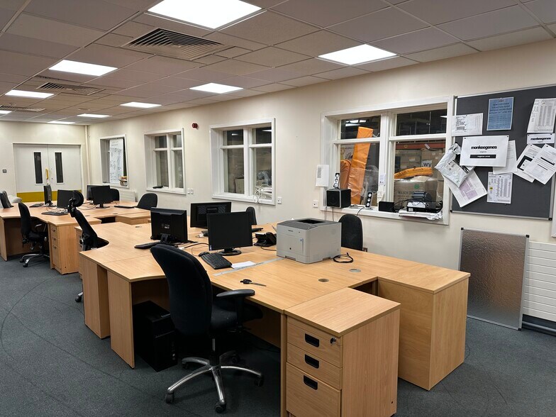 More Photos Of 1 Queen Elizabeth Av, Glasgow Office Residential For Lease