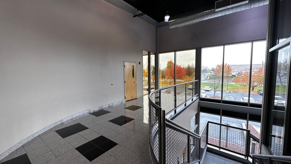 More Photos Of 2550 Brodhead Rd, Bethlehem Flex For Lease