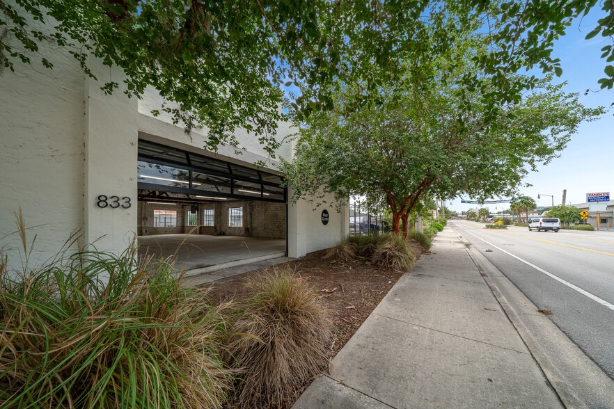 More Photos Of 98 NE 9th St, Ocala Unknown For Lease
