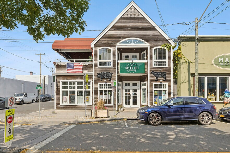 More Photos Of 48 Front St, Greenport Restaurant For Sale