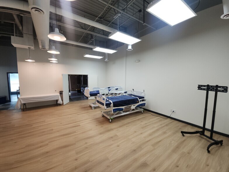 More Photos Of 791 Southpark Dr, Littleton Flex For Sale