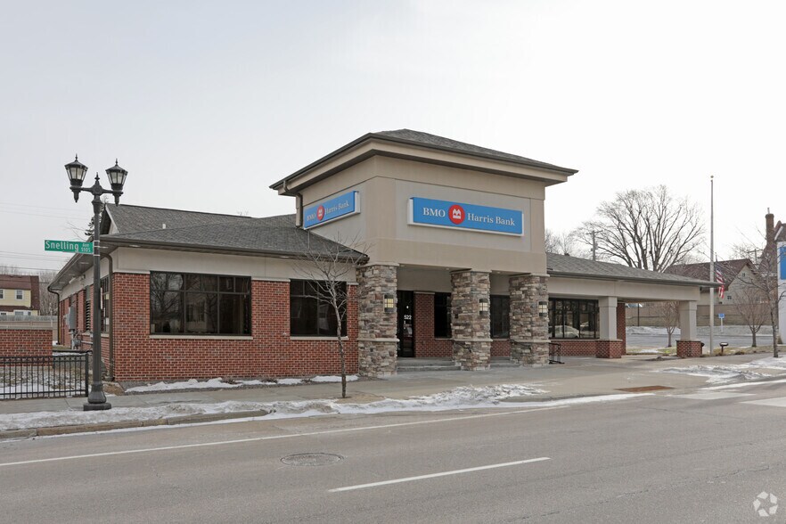 More Photos Of 522 Snelling Ave S, Saint Paul Bank For Sale