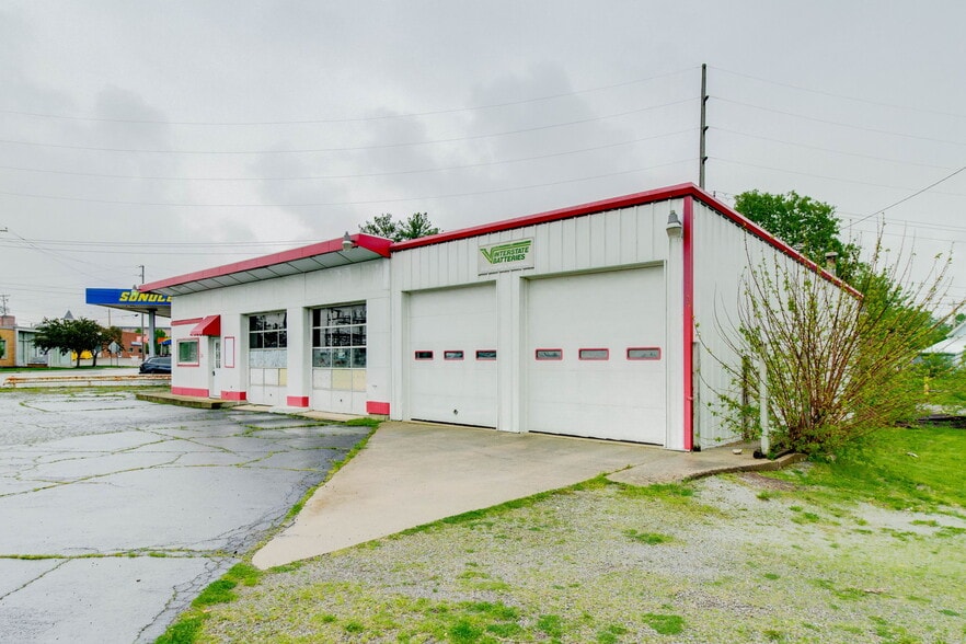 More Photos Of 343 S Main St, Kenton Auto Repair For Sale