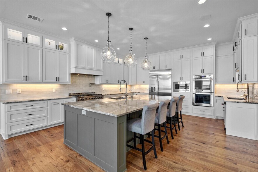 More Photos Of 121 Elm, Kerens Lodge Meeting Hall For Sale