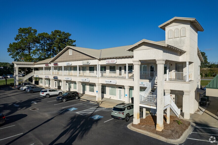 More Photos Of 650 Scranton Rd, Brunswick General Retail For Lease