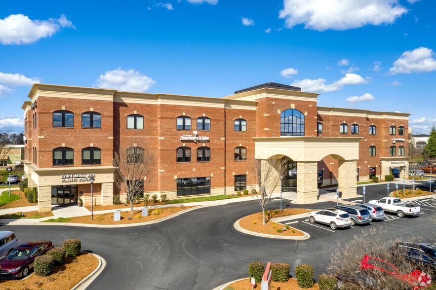 Primary Photo Of 9735 Kincey Ave, Huntersville Medical For Lease