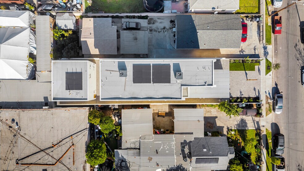 More Photos Of 10905 Dalerose Ave, Inglewood Multifamily For Sale