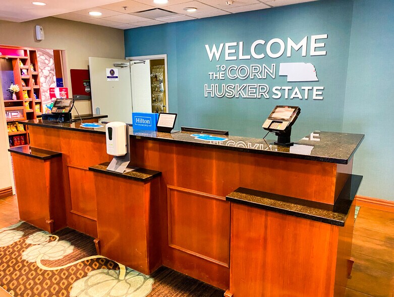 More Photos Of 3404 Samson Way, Bellevue Hotel For Sale