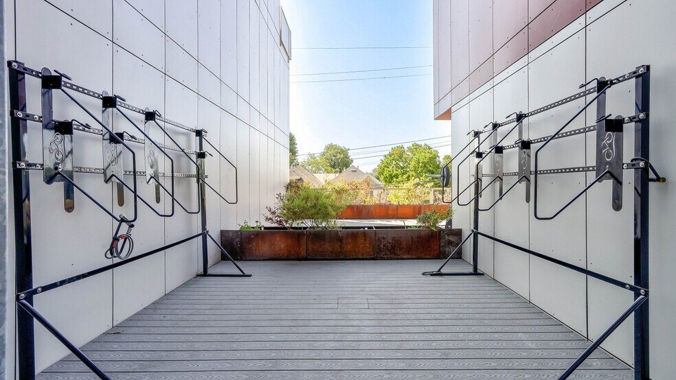 More Photos Of 4801 Shattuck Ave, Oakland Apartments For Sale