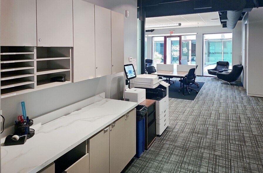 More Photos Of 2701 E Camelback Rd, Phoenix Coworking Space