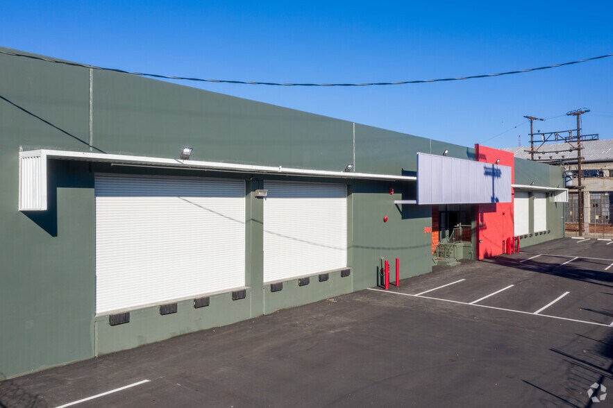 More Photos Of 500-510 S Anderson St, Los Angeles Distribution For Lease